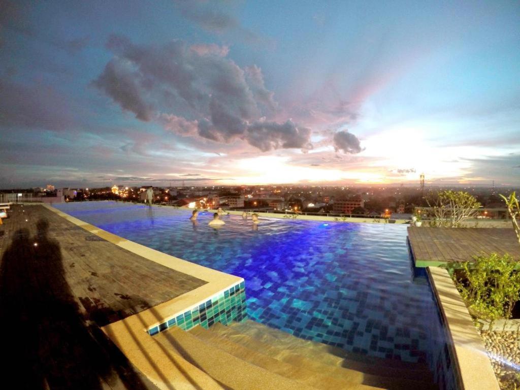 ויינטיאן Sky City Hotel מראה חיצוני תמונה